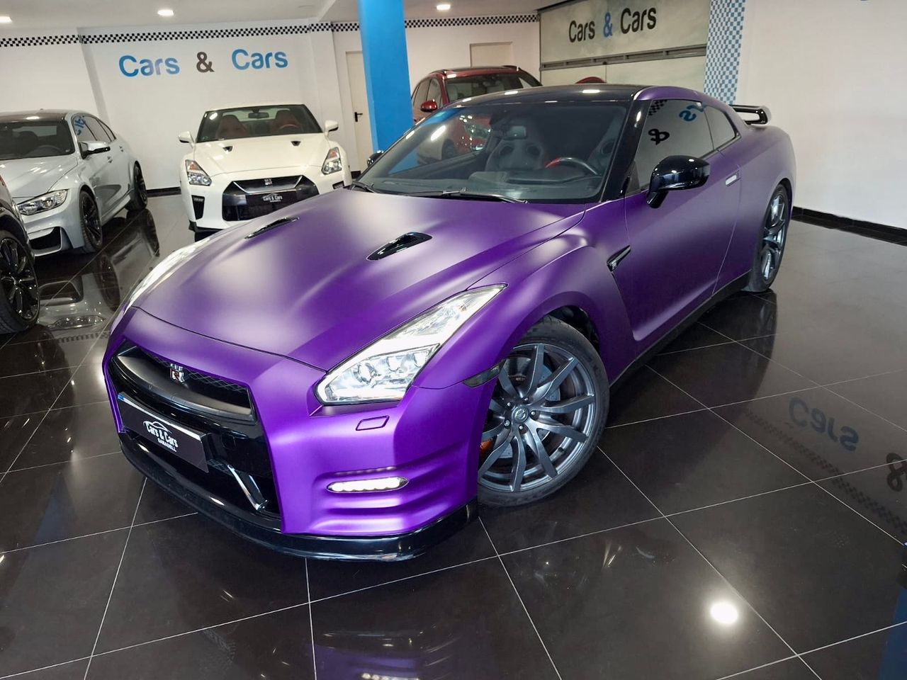 Foto Nissan GT-R 1