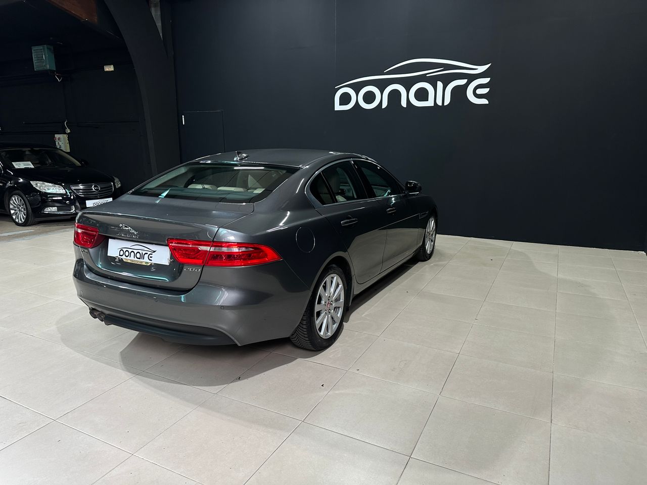 Foto Jaguar XE 3