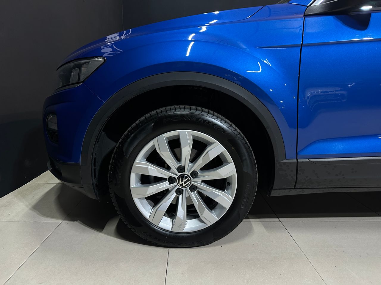 Foto Volkswagen T-Roc 13