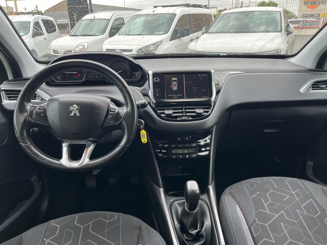 Foto Peugeot 2008 15