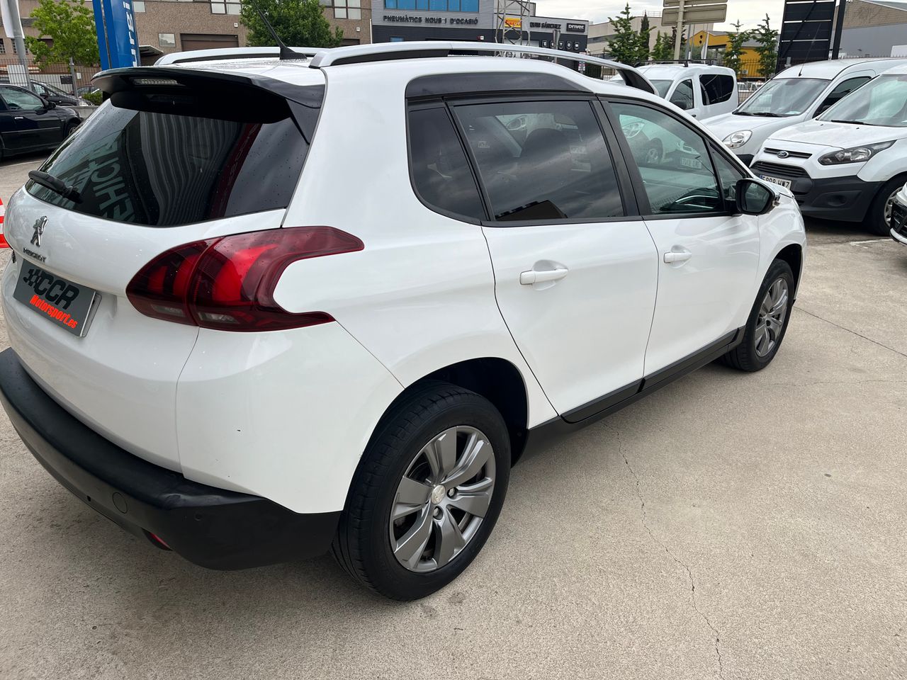 Foto Peugeot 2008 4