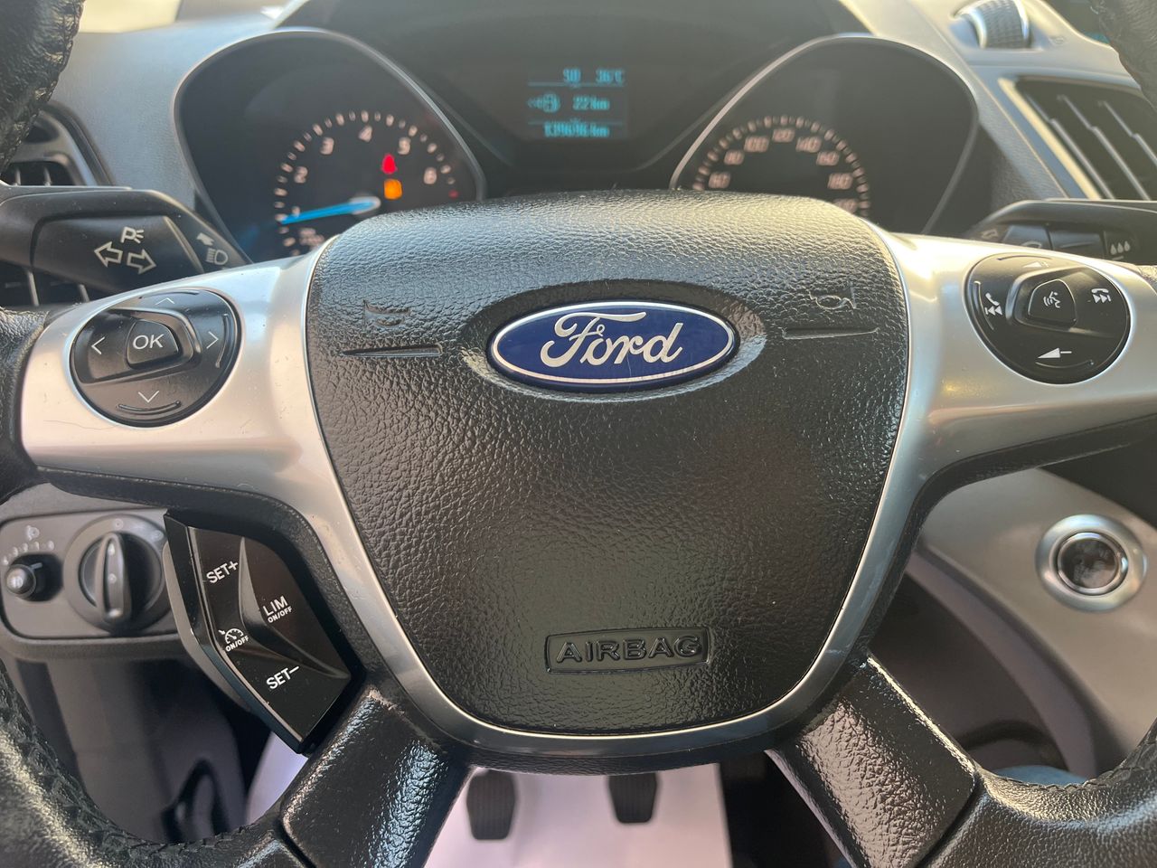 Foto Ford Kuga 13