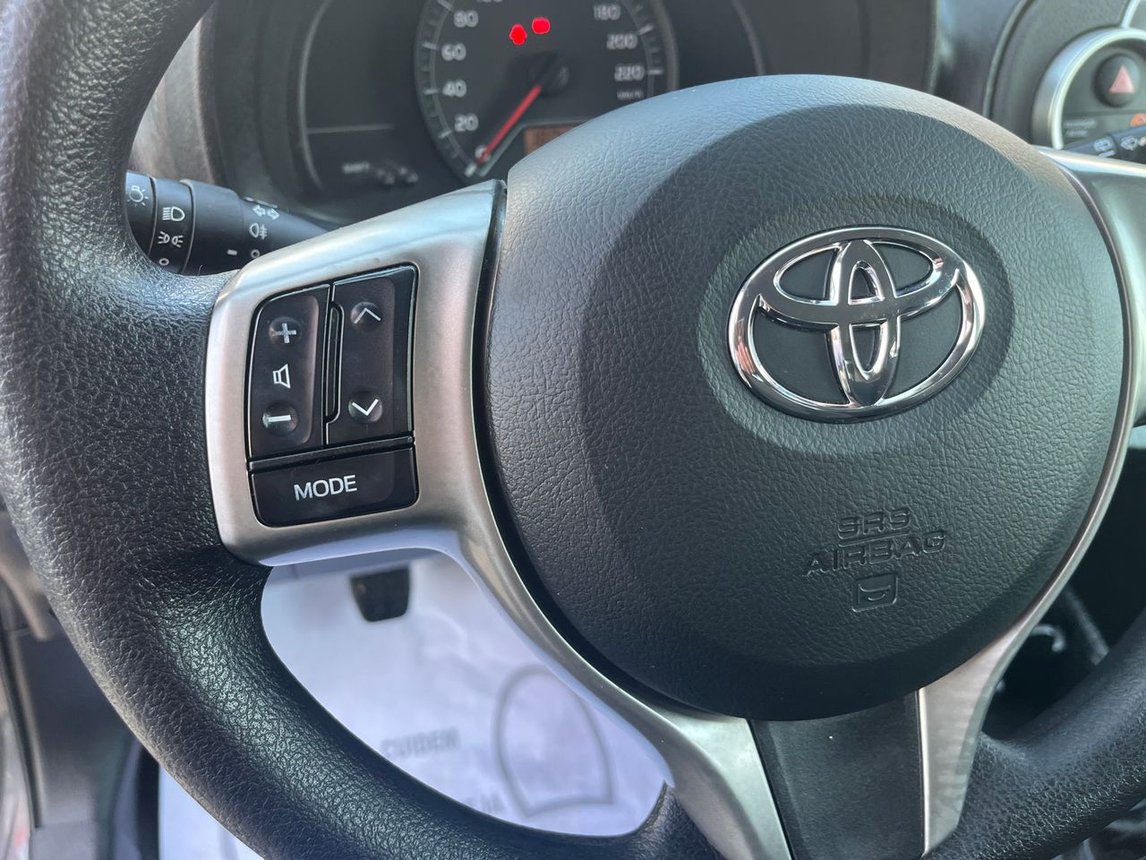 Foto Toyota Yaris 11