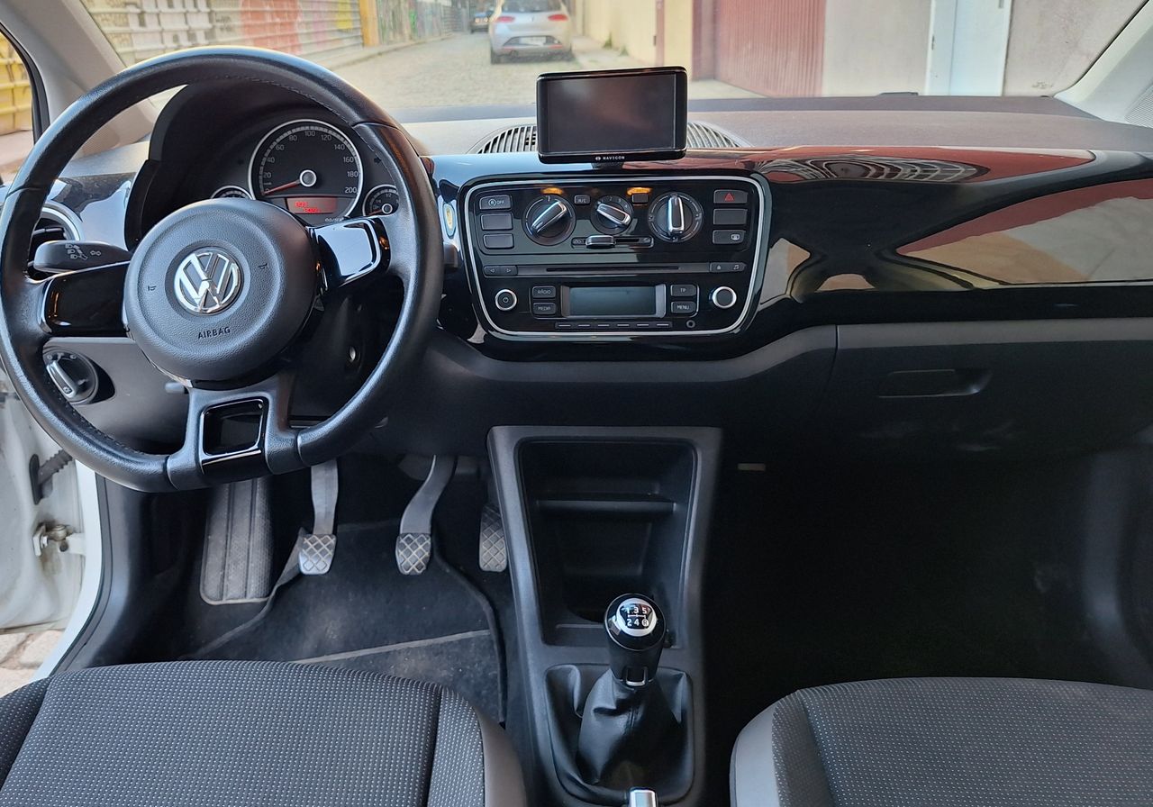 Foto Volkswagen Up 13