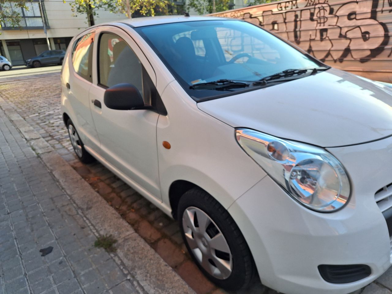 Foto Suzuki Alto 3