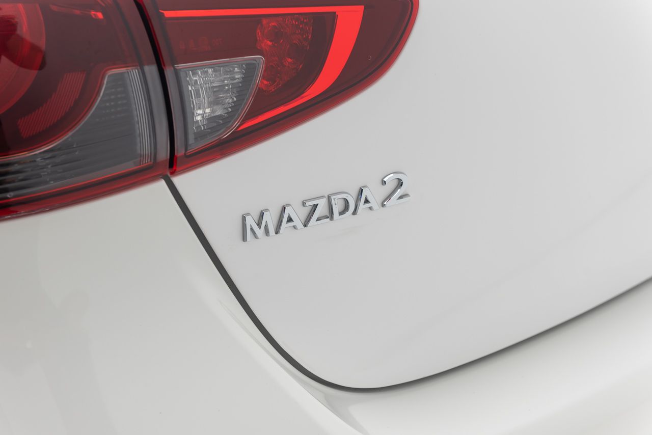 Foto Mazda Mazda2 30