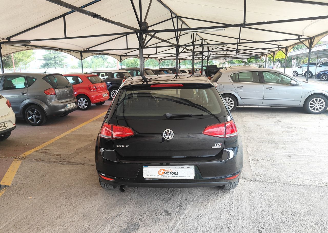 Foto Volkswagen Golf 8