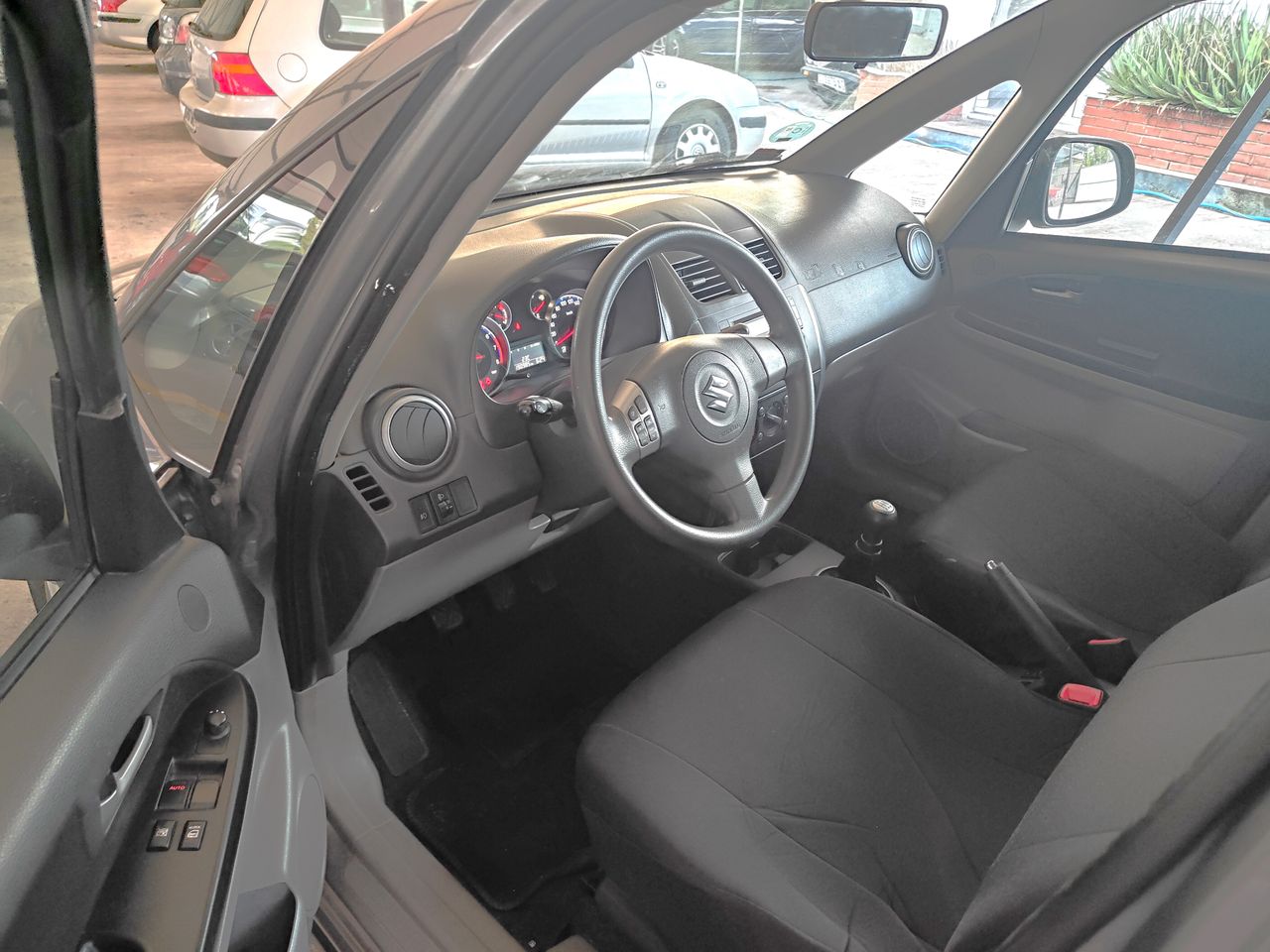 Foto Suzuki SX4 9