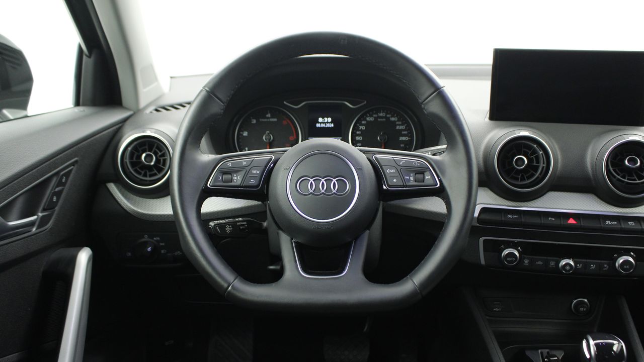 Foto Audi Q2 24