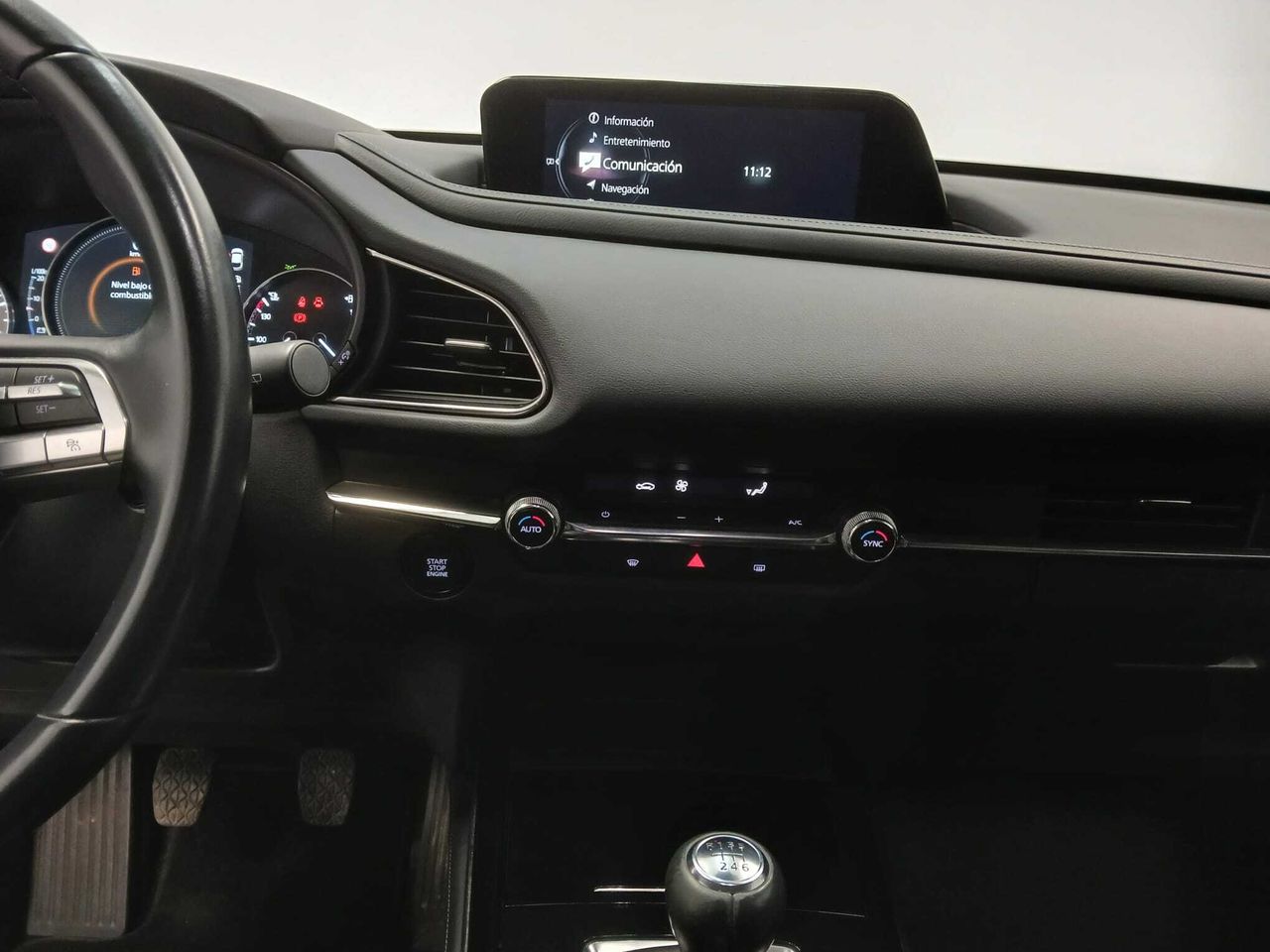 Foto Mazda CX-30 12