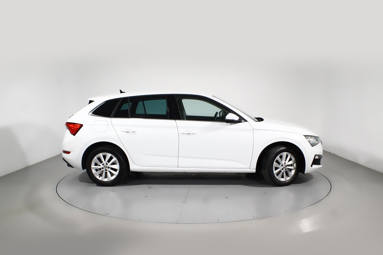 Foto Skoda Scala 3