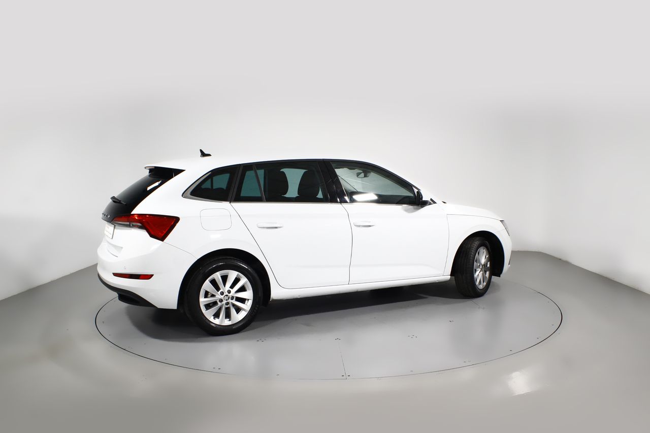 Foto Skoda Scala 8