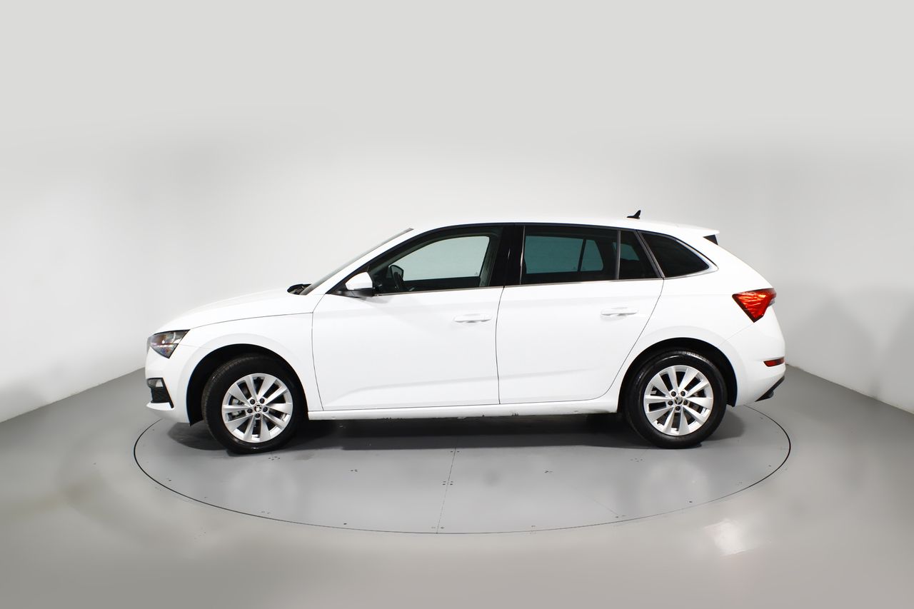 Foto Skoda Scala 17