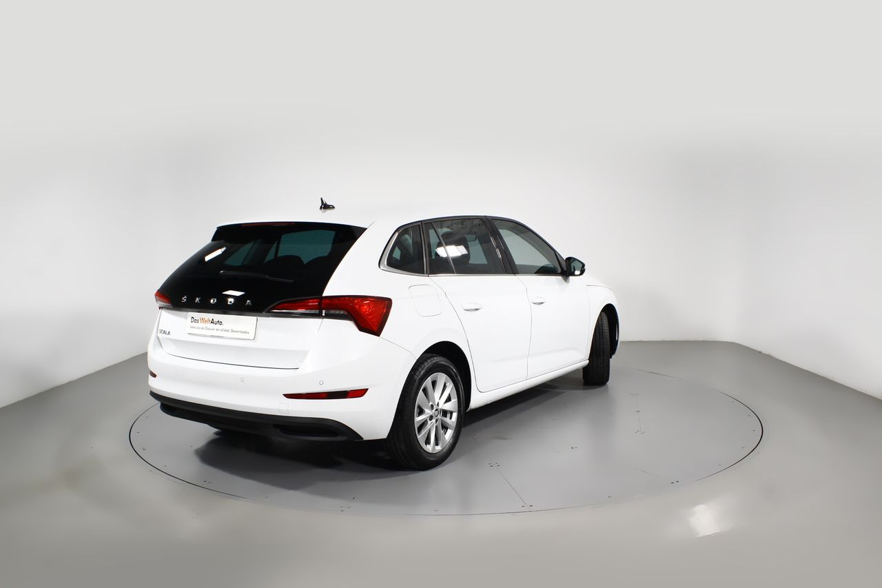 Foto Skoda Scala 7