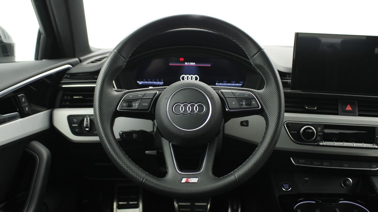 Foto Audi A4 24