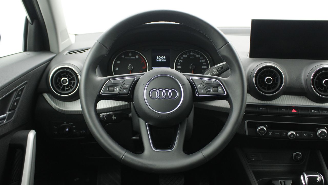 Foto Audi Q2 24