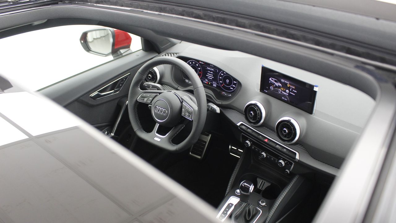 Foto Audi Q2 25