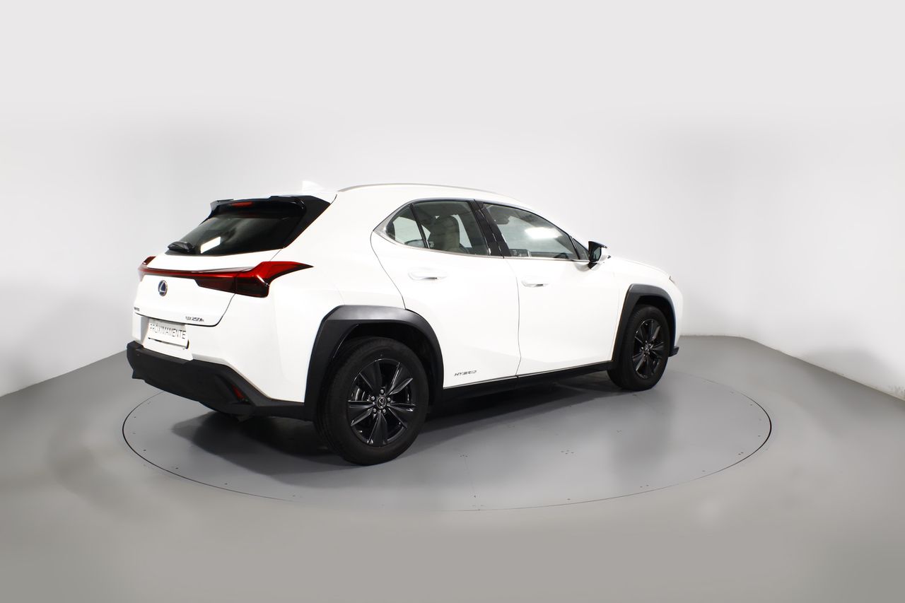 Foto Lexus UX 3