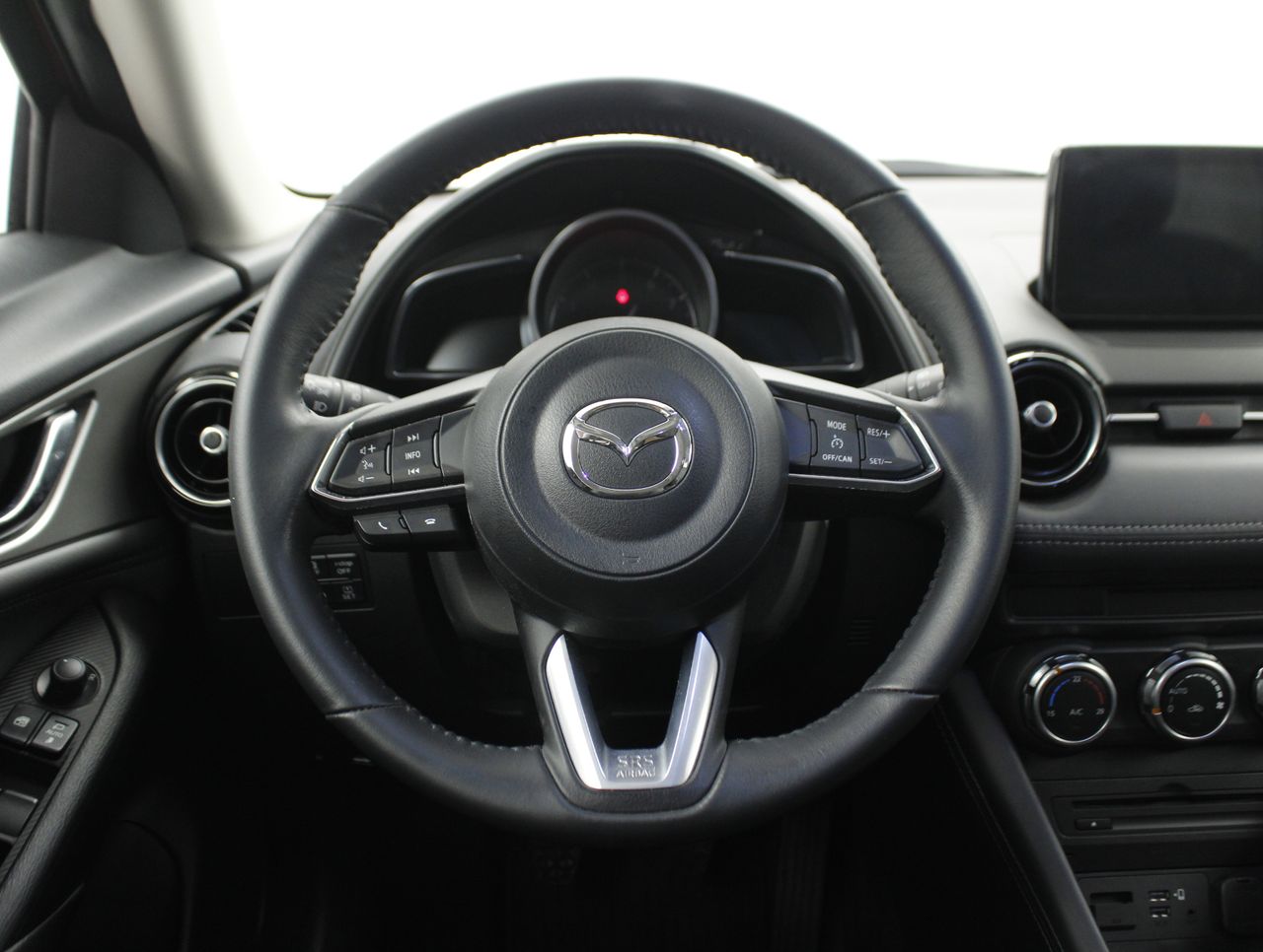 Foto Mazda CX-3 13