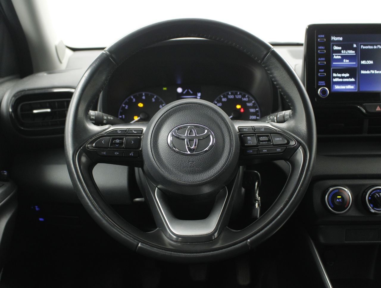 Foto Toyota Yaris 13