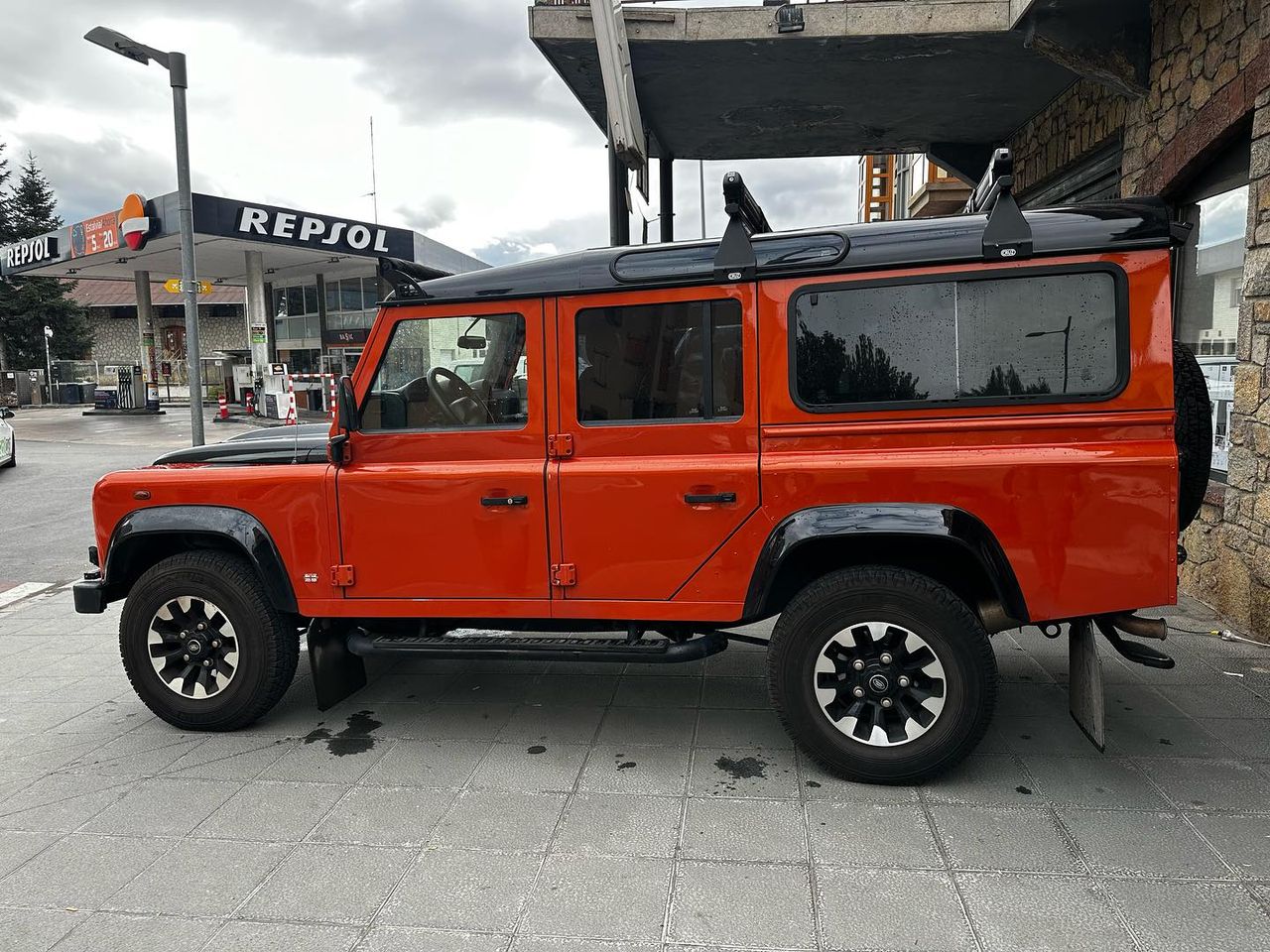 Foto Land-Rover Defender 5