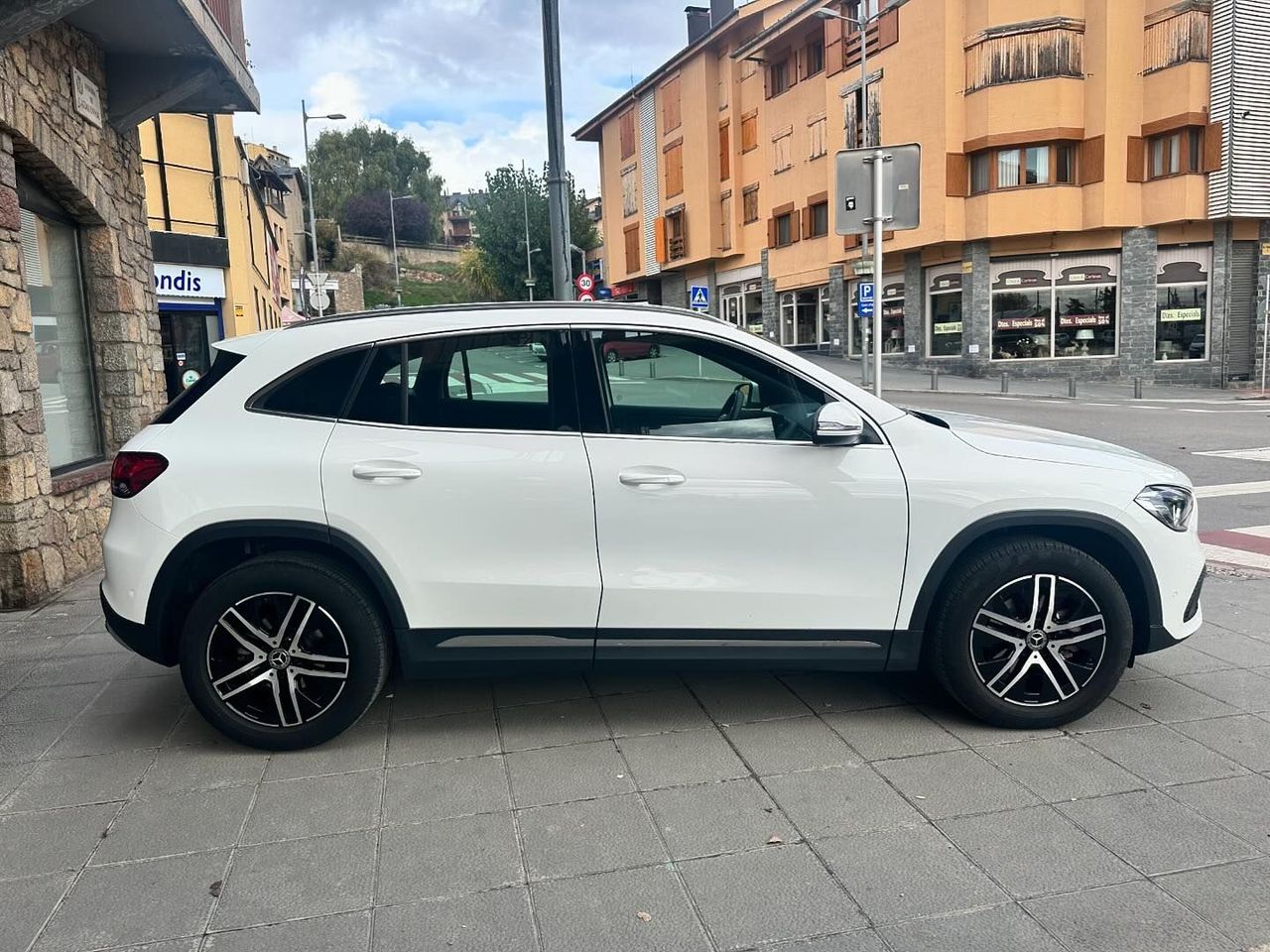 Foto Mercedes-Benz Clase GLA 5