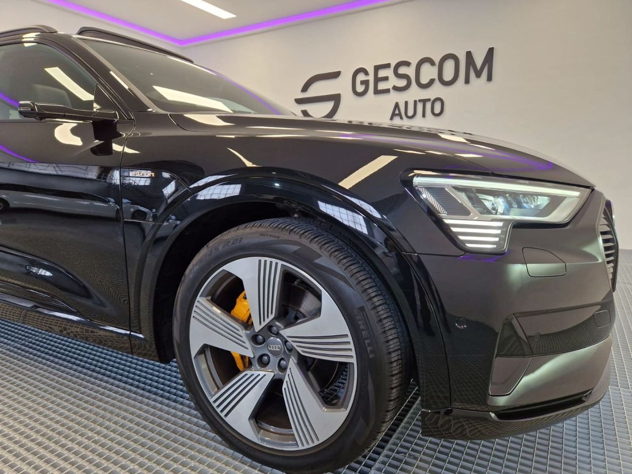 Foto Audi E-tron 8