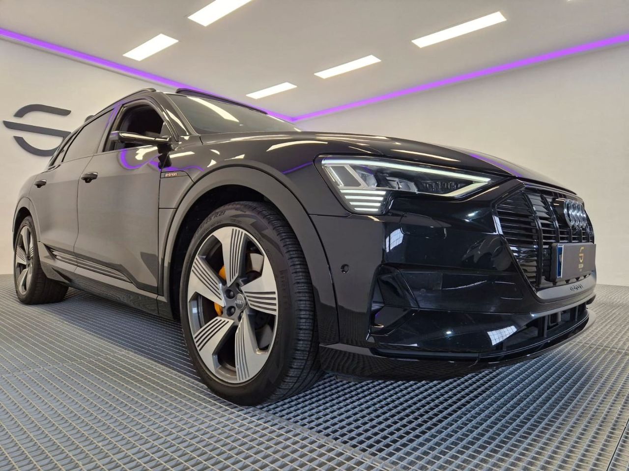 Foto Audi E-tron 15