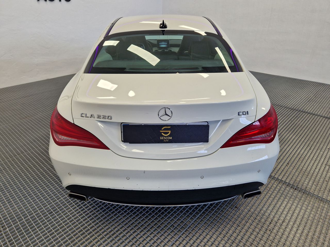 Foto Mercedes-Benz Clase CLA 14