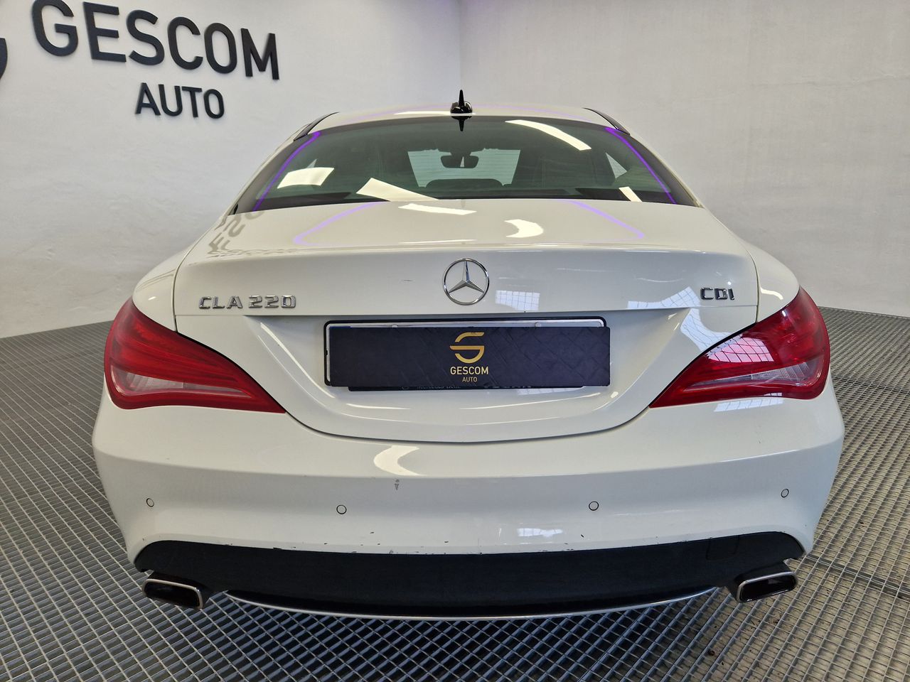 Foto Mercedes-Benz Clase CLA 15