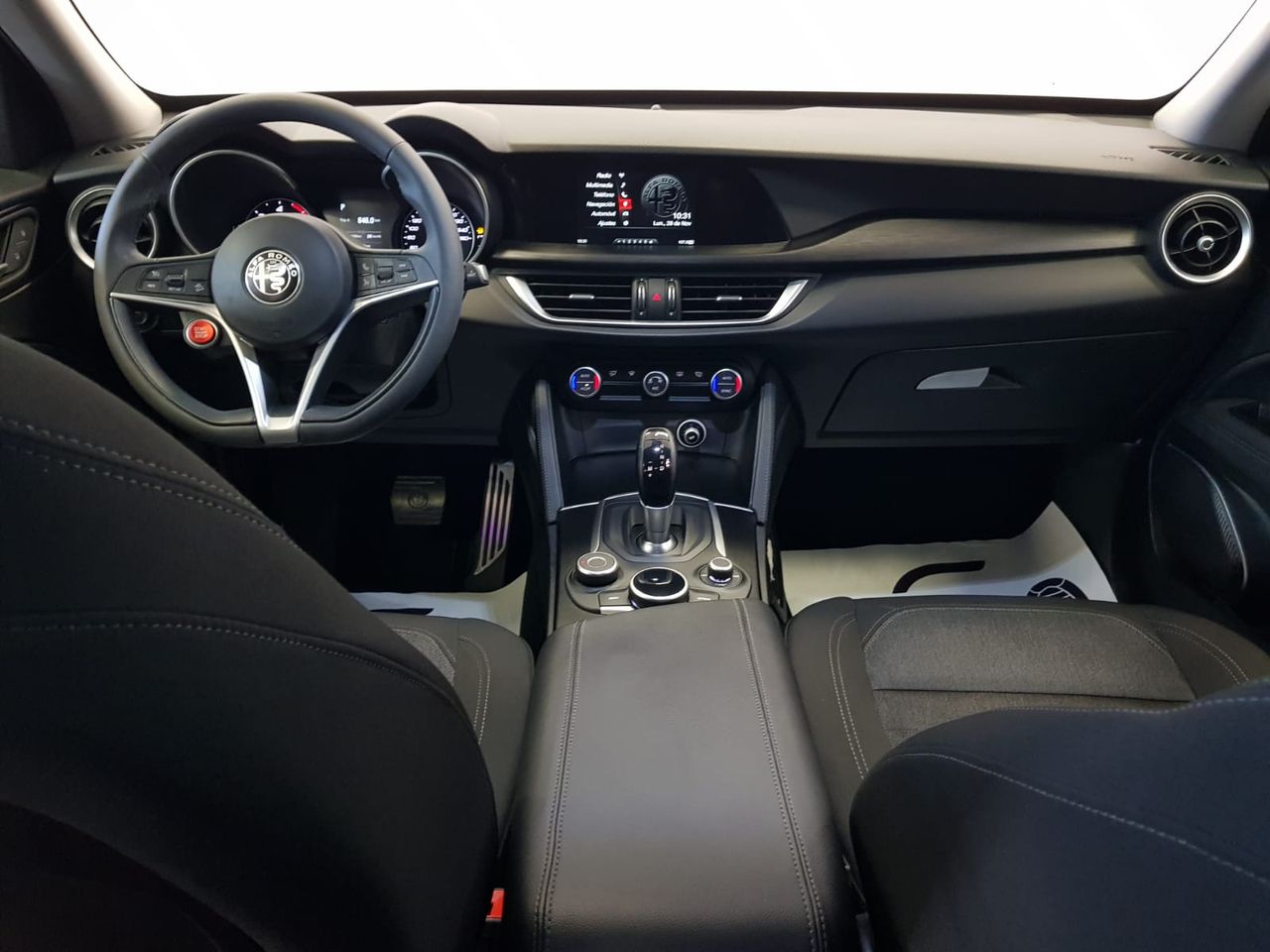 Foto Alfa Romeo Stelvio 9