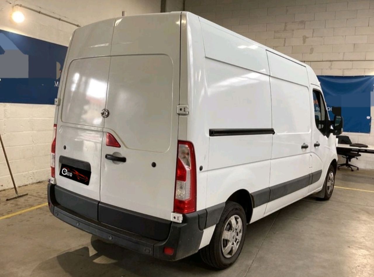 Foto Nissan NV400 4