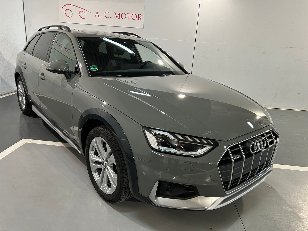 Foto Audi A4 Allroad Quattro 4