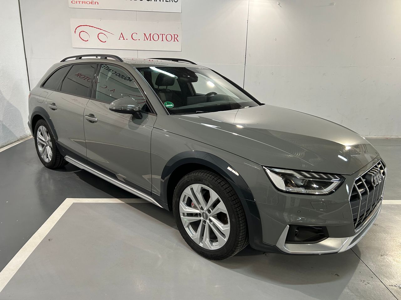 Foto Audi A4 Allroad Quattro 5