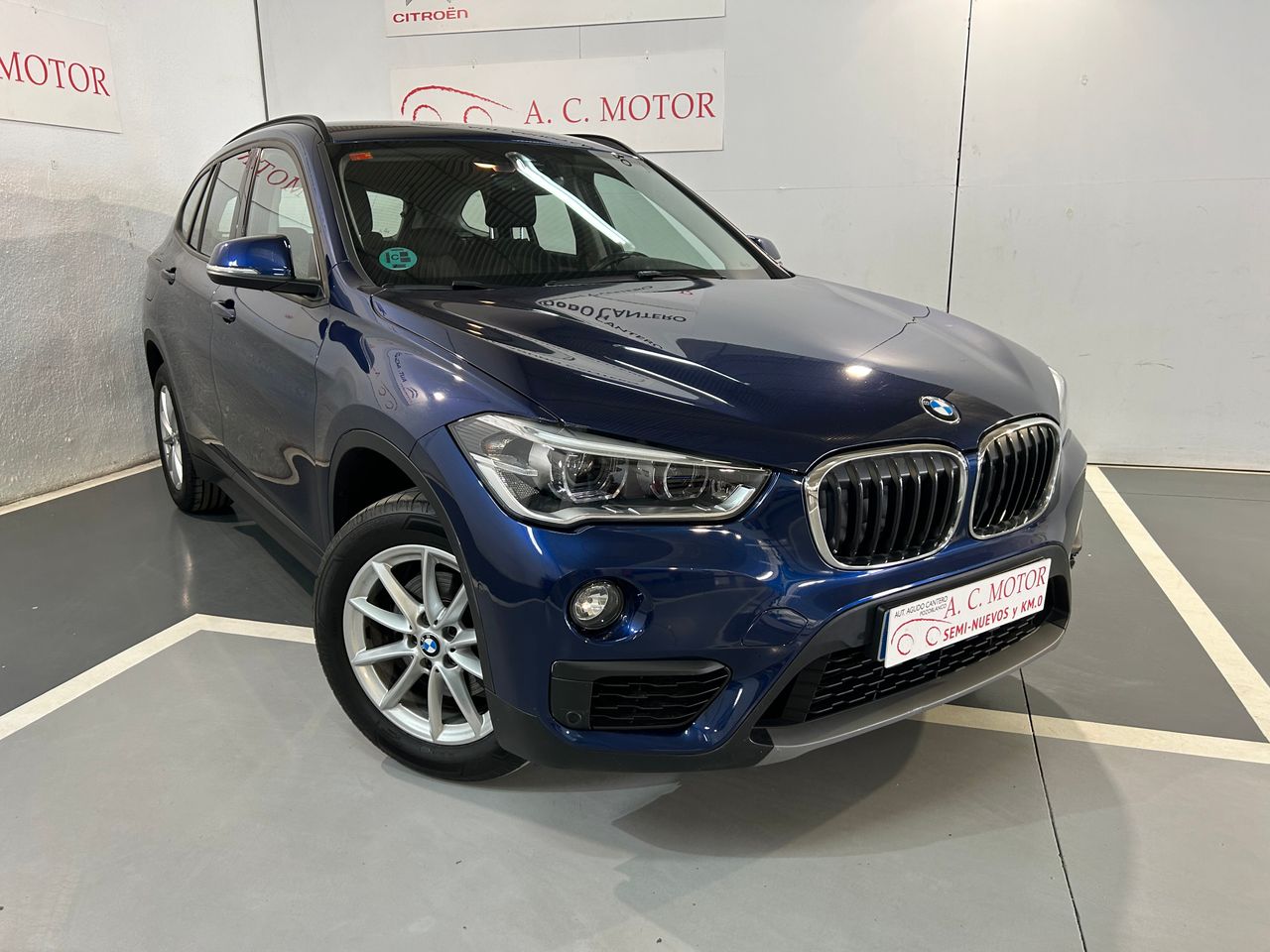 Foto BMW X1 9