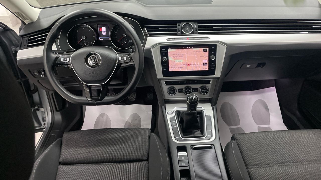 Foto Volkswagen Passat 19