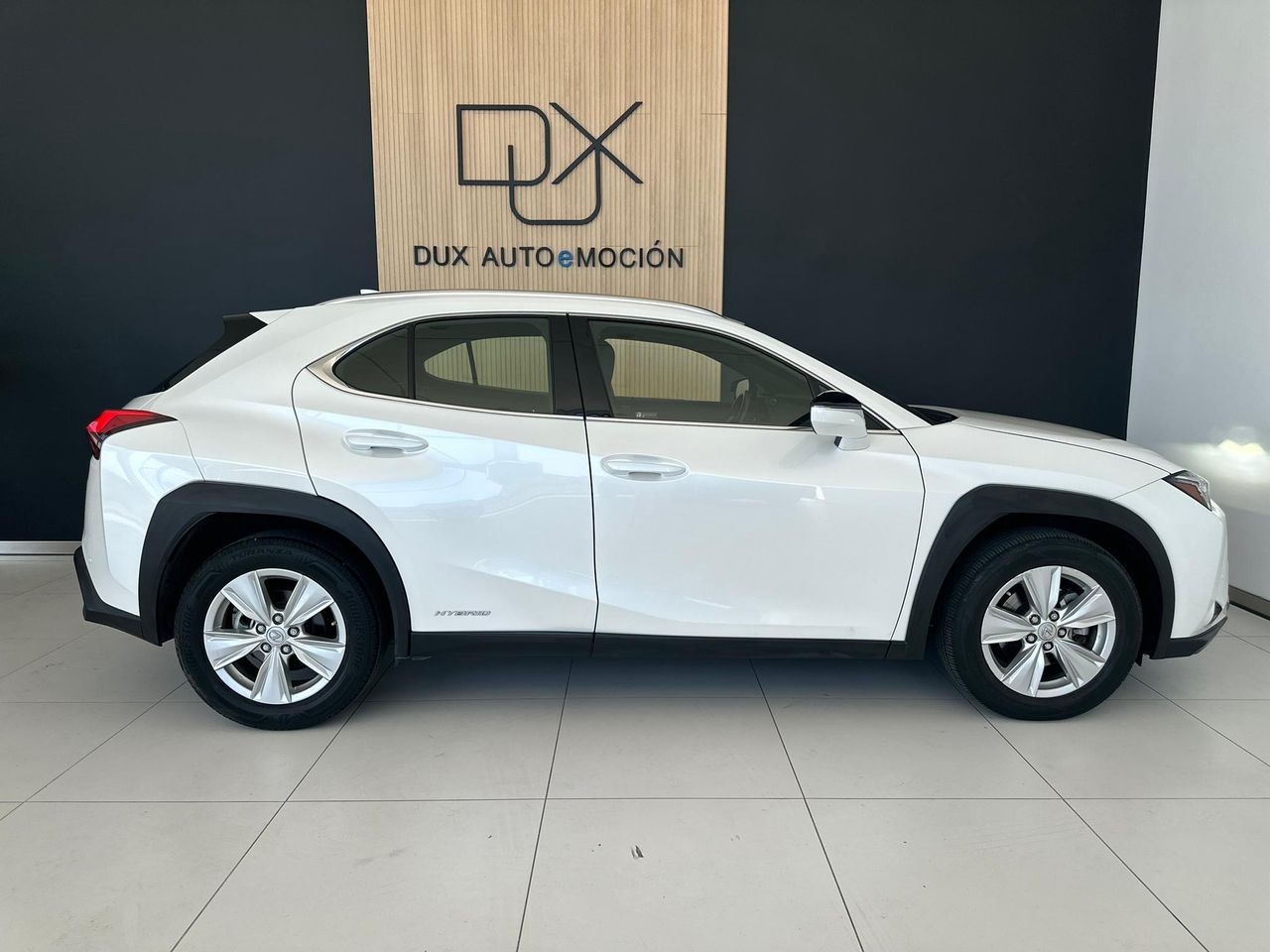 Foto Lexus UX 5