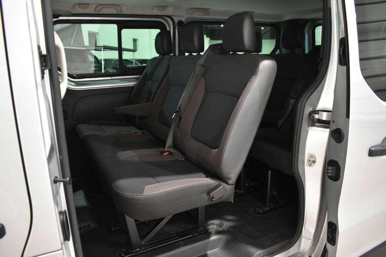 Foto Renault Trafic 12