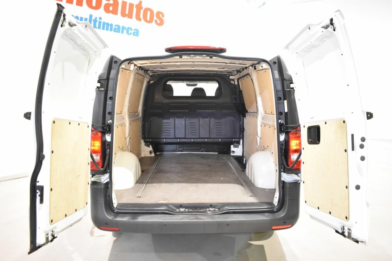 Foto Mercedes-Benz Vito 16