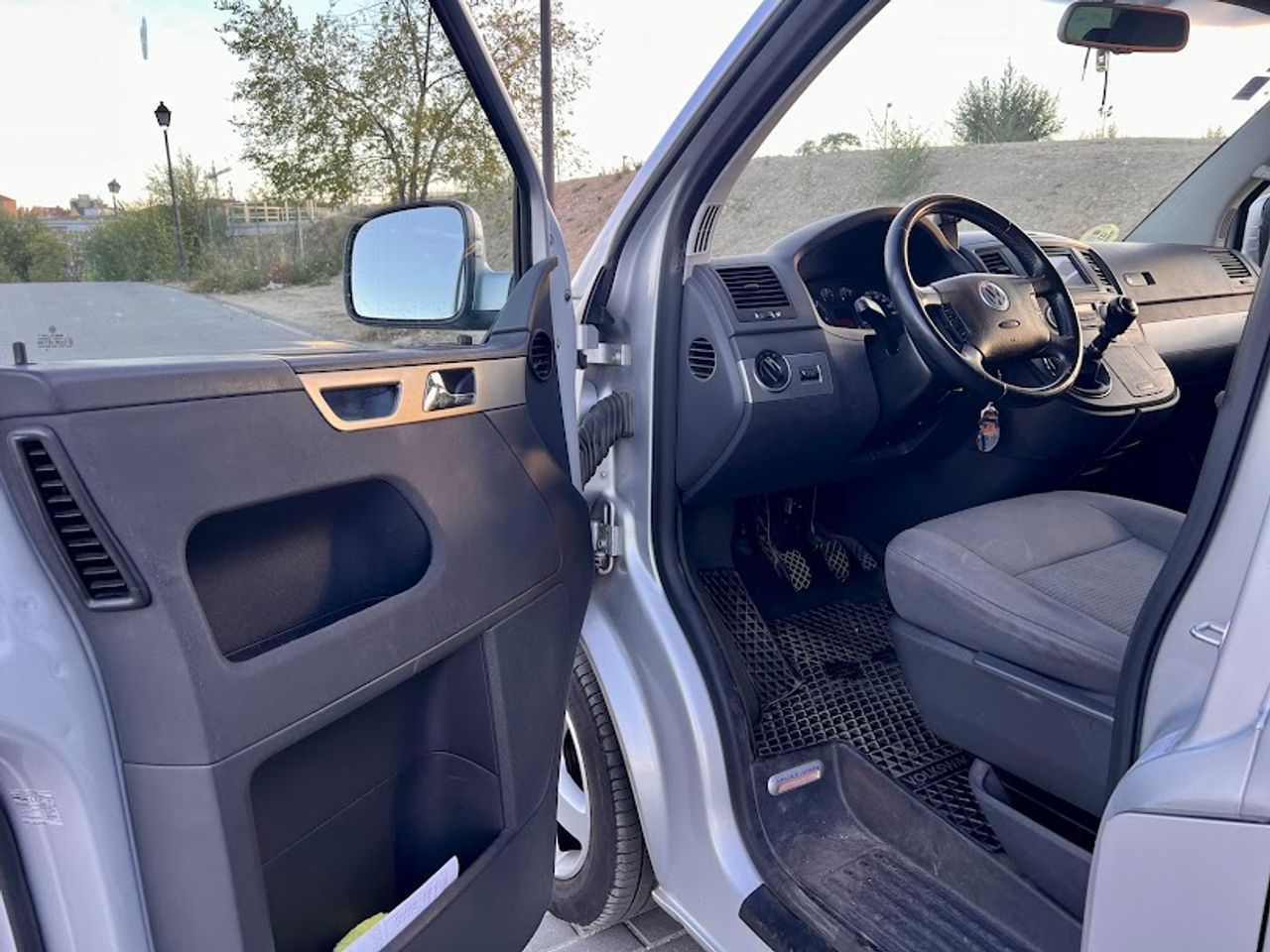 Foto Volkswagen Multivan 13