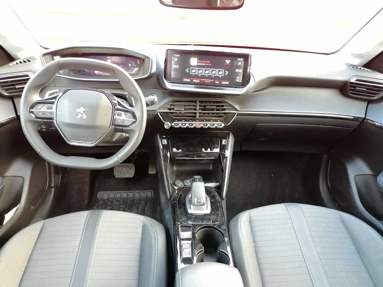 Foto Peugeot 208 10