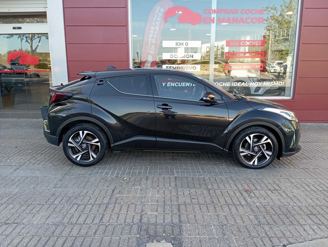 Foto Toyota C-HR 2