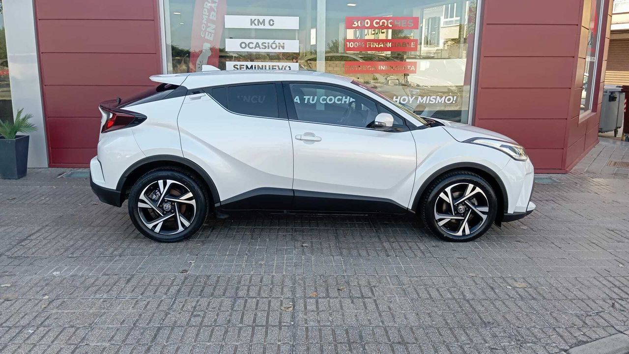 Foto Toyota C-HR 2