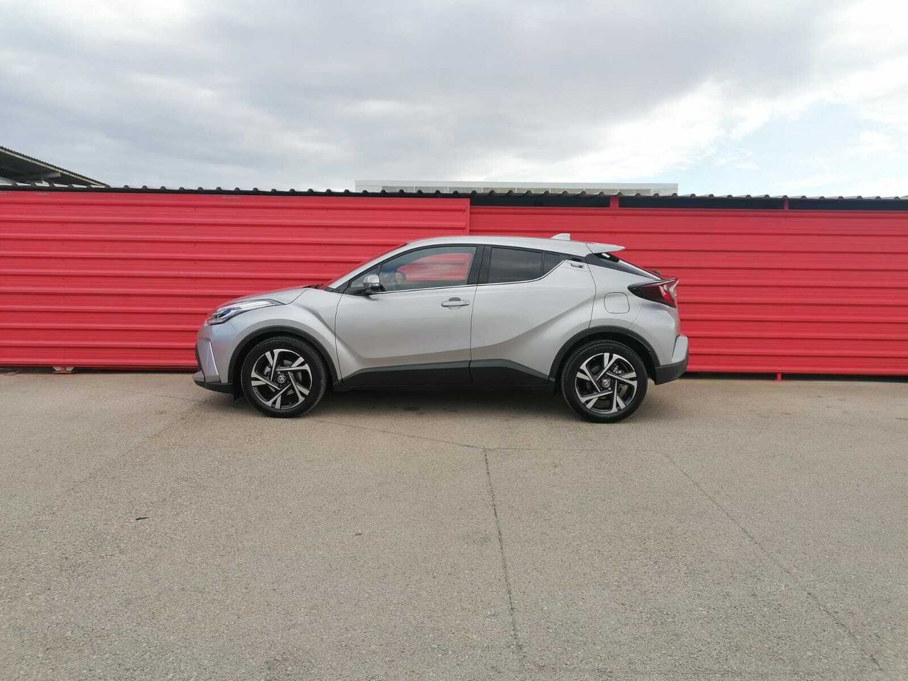 Foto Toyota C-HR 2