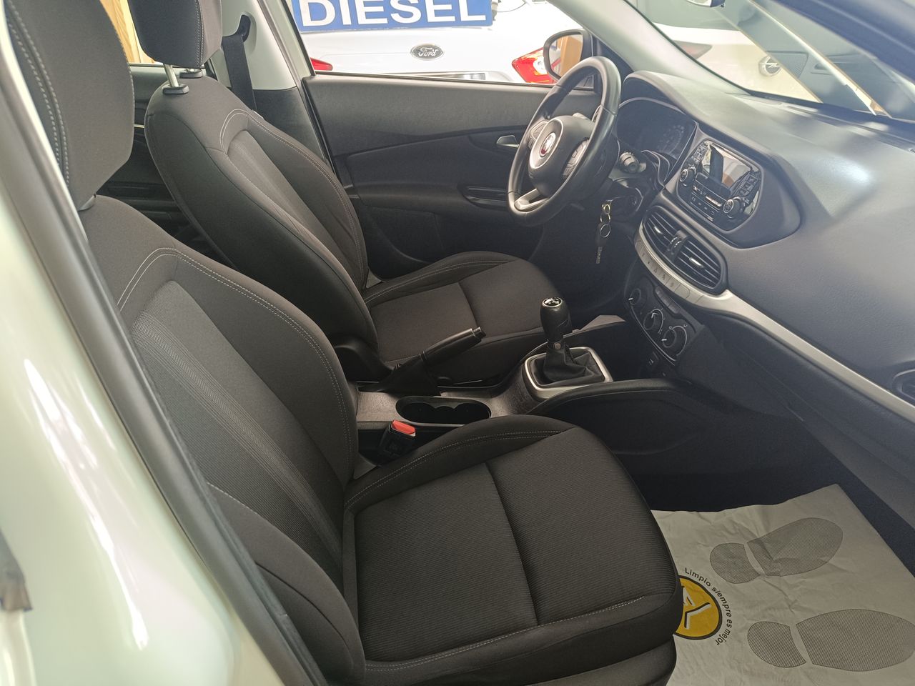 Foto Fiat Tipo 12