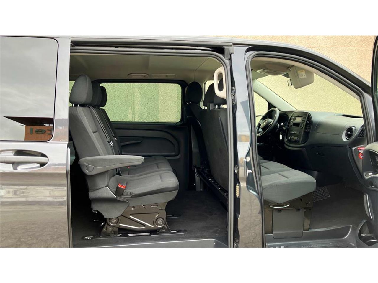 Foto Mercedes-Benz Vito 28