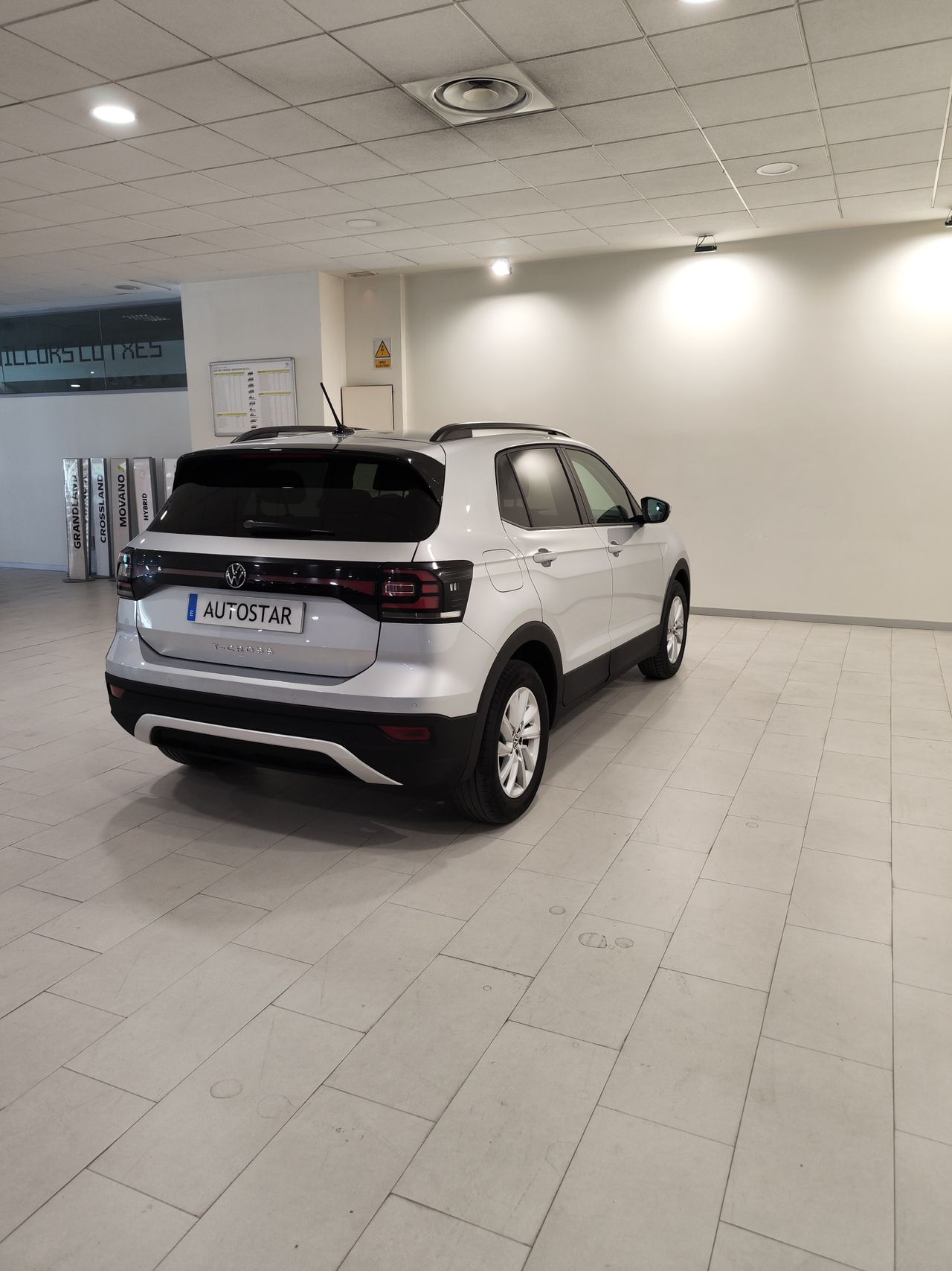 Foto Volkswagen T-Cross 12