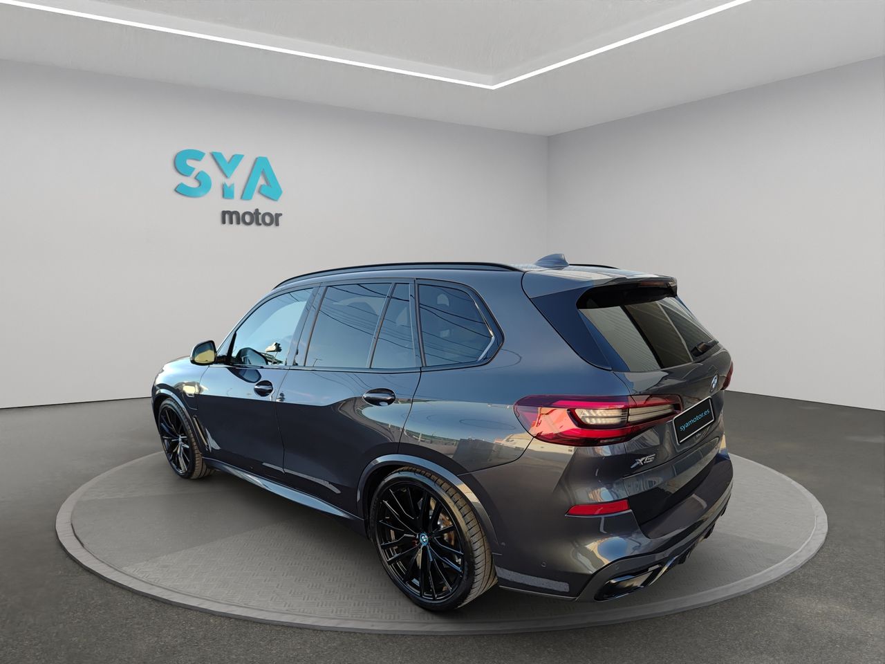 Foto BMW X5 4