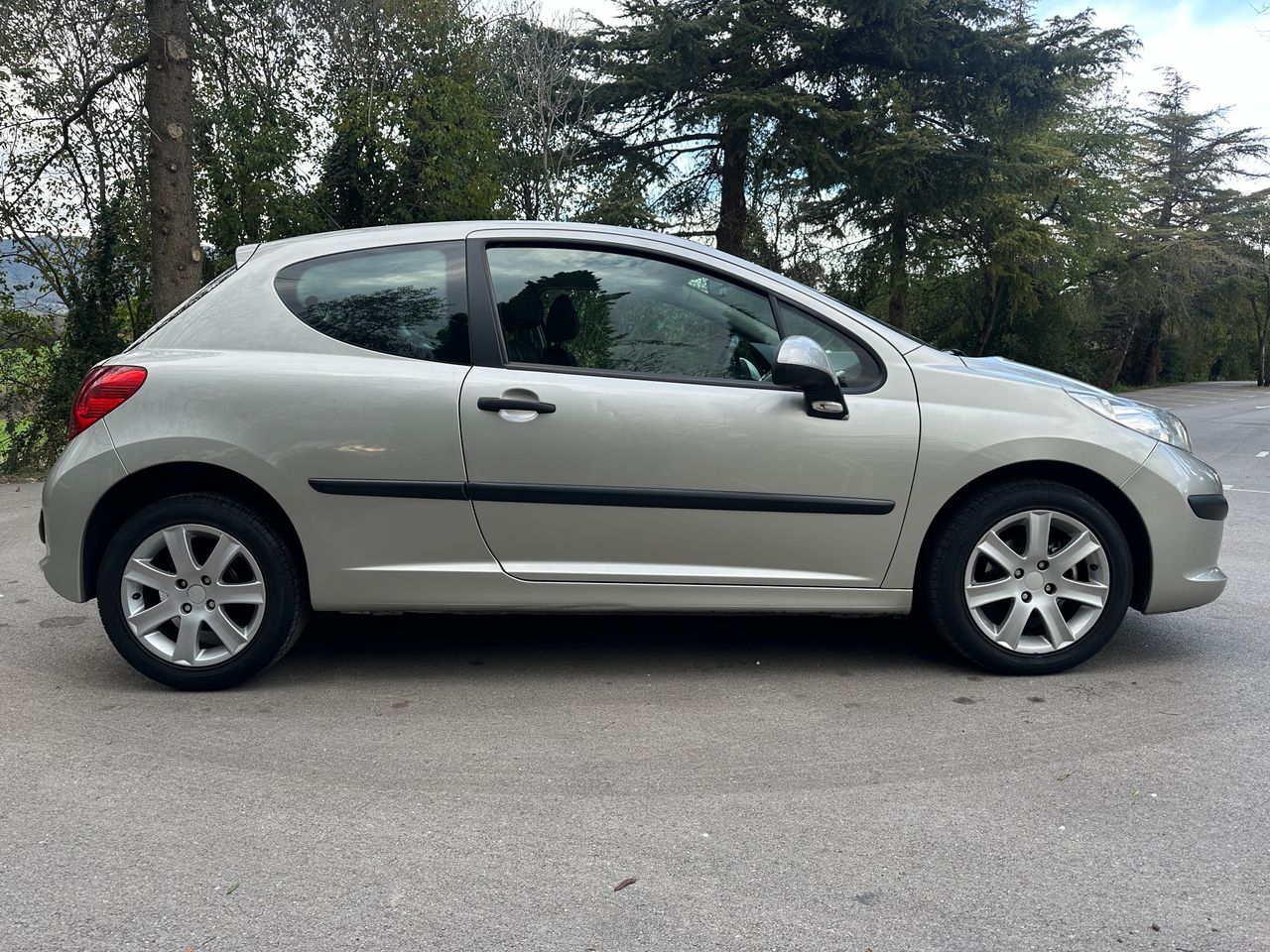 Foto Peugeot 207 8