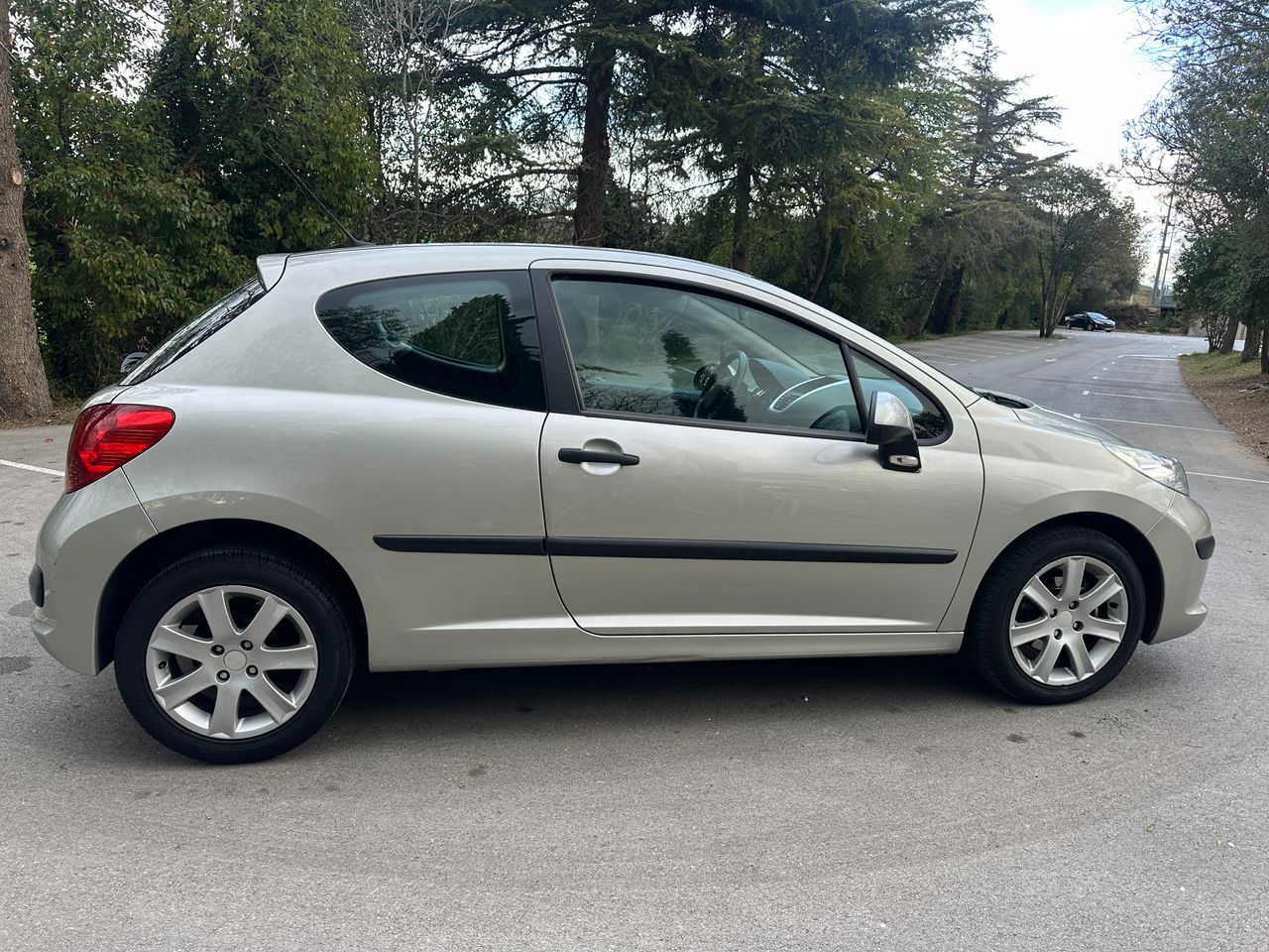 Foto Peugeot 207 16